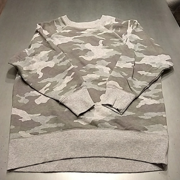 camo oversized sweatshirt